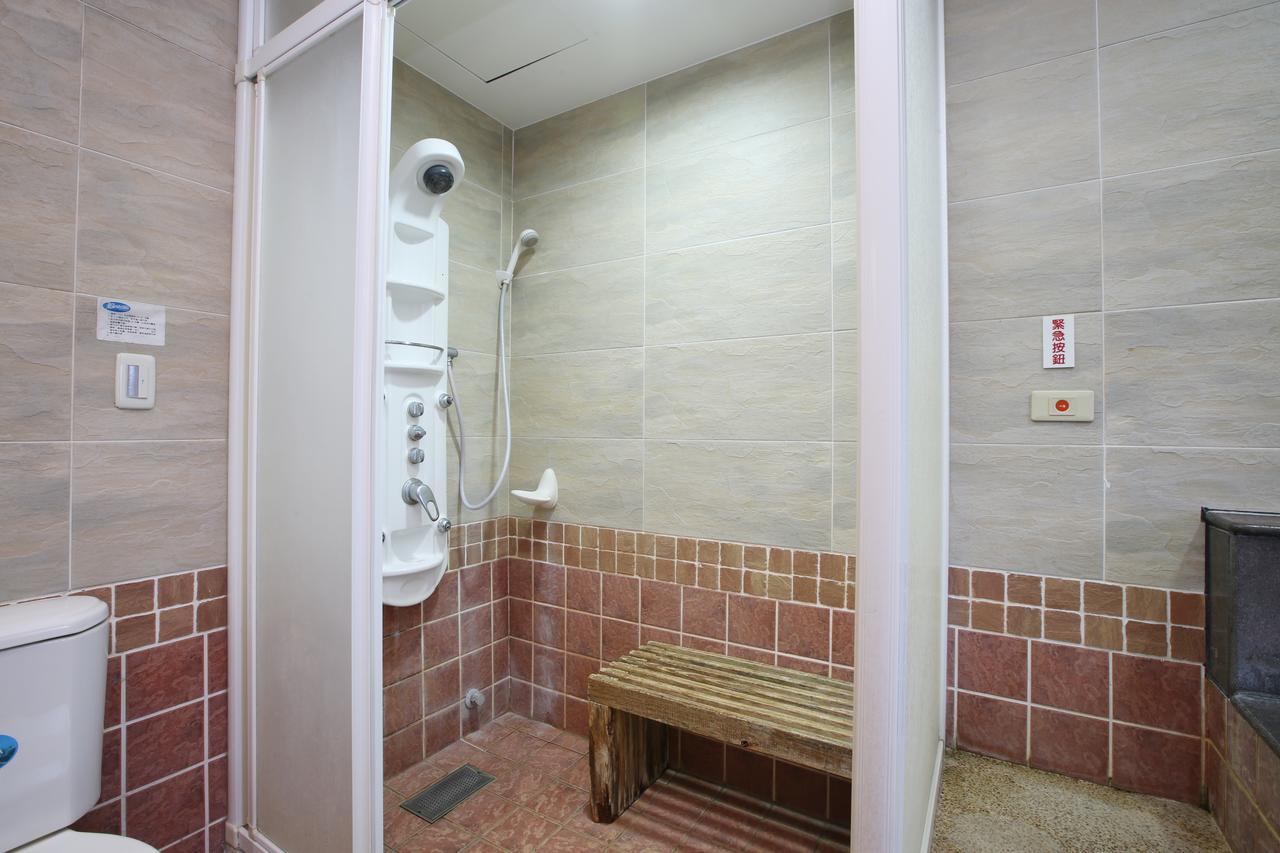 Cyuan Tang Hot Spring Hotel Csiaohszi Kültér fotó